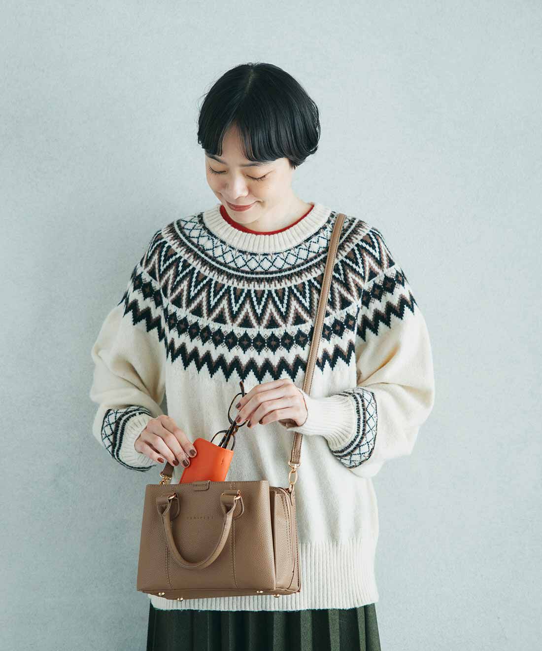 L'AMIPLUS［ラミプリュス］|ラミプリュス　メガネをクイットイン　ガバッと開く ５層アコーディオン　ショルダーハンドバッグ〈トープベージュ〉