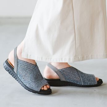 L'AMIPLUS［ラミプリュス］ | 伸びてらくちん　ストレッチメッシュサンダル