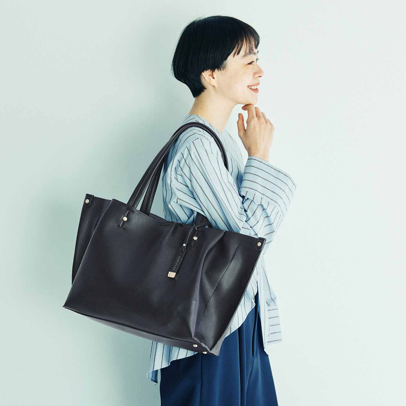 L'AMIPLUS［ラミプリュス］|ラミプリュス パソコンポケットがある 整とん美人な7つ星洗練お仕事バッグ〈ブラック〉