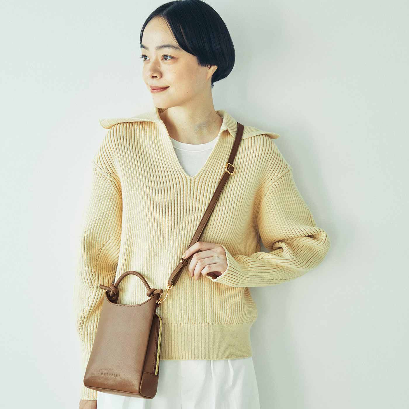 L'AMIPLUS［ラミプリュス］|ラミプリュス 上品見えしてダブルフェイス ハンドバッグにもなる本革ショルダーバッグ〈マロングラッセ〉