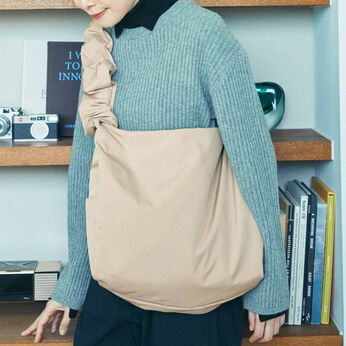 L'AMIPLUS | クシュッと変身ポイッシュショルダーバッグ