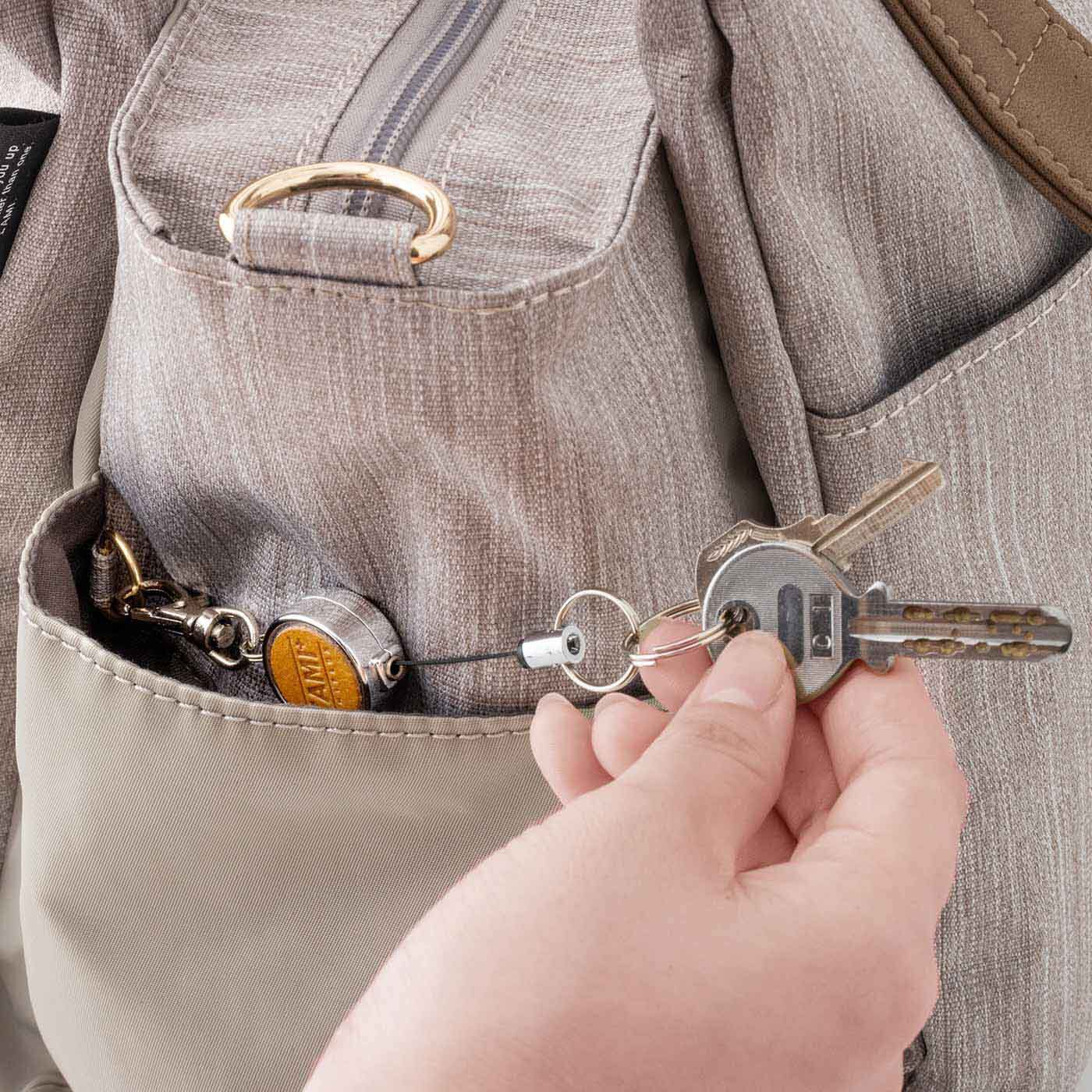 L'AMIPLUS|ラミプリュス　トート遣いもできる 5層でこぼこレイヤードショルダーバッグ〈ハーベストベージュ〉