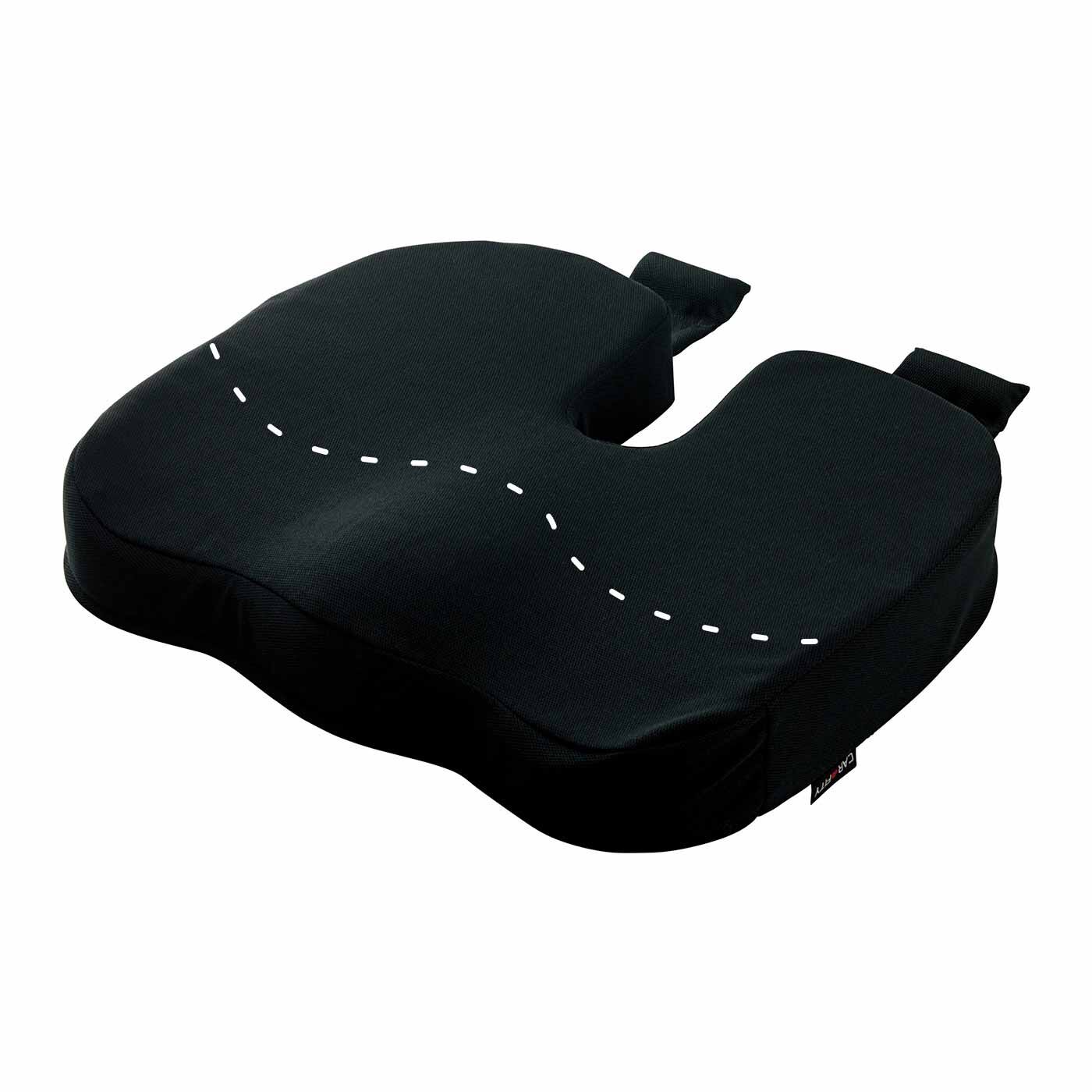 L'AMIPLUS［ラミプリュス］|ラミプリュス　体圧分散で車移動も快適 リラックスできるゲルシートクッション|ゆるやかな3Dカーブ形状でおしりと太ももにフィット。