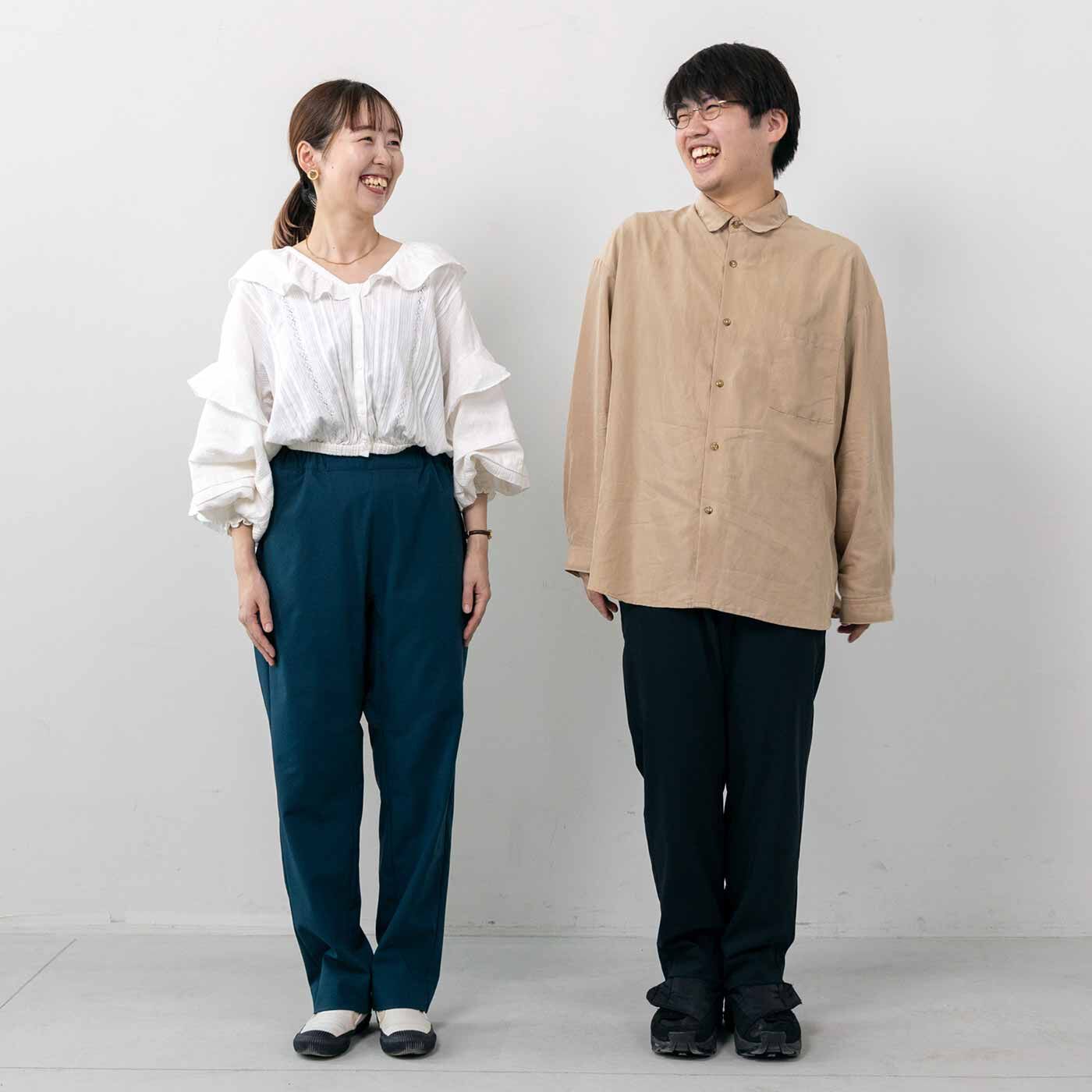 L'AMIPLUS|ラミプリュス サイズを気にせずみんなではけるシェアパンツ〈きれいめスタンダード〉の会|モデル身長：左153cm　サイズ1着用　右163cm　サイズ1着用