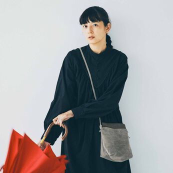 L'AMIPLUS［ラミプリュス］ | 本革スエード 撥水ショルダーバッグ