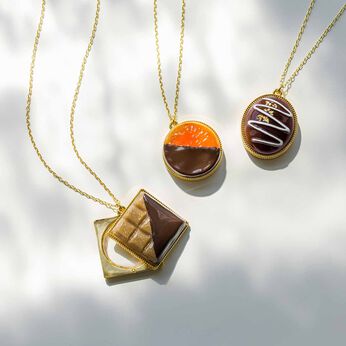 L'AMIPLUS | チョコレートバイヤーコラボ ルーペネックレス