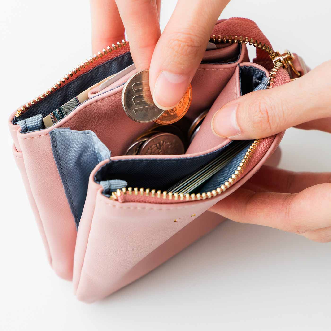 L'AMIPLUS|ラミプリュス　クリアポケットが決め手 エコレザーで作った3層設計ポーチ財布の会|まち付きなので小銭が取り出しやすい。