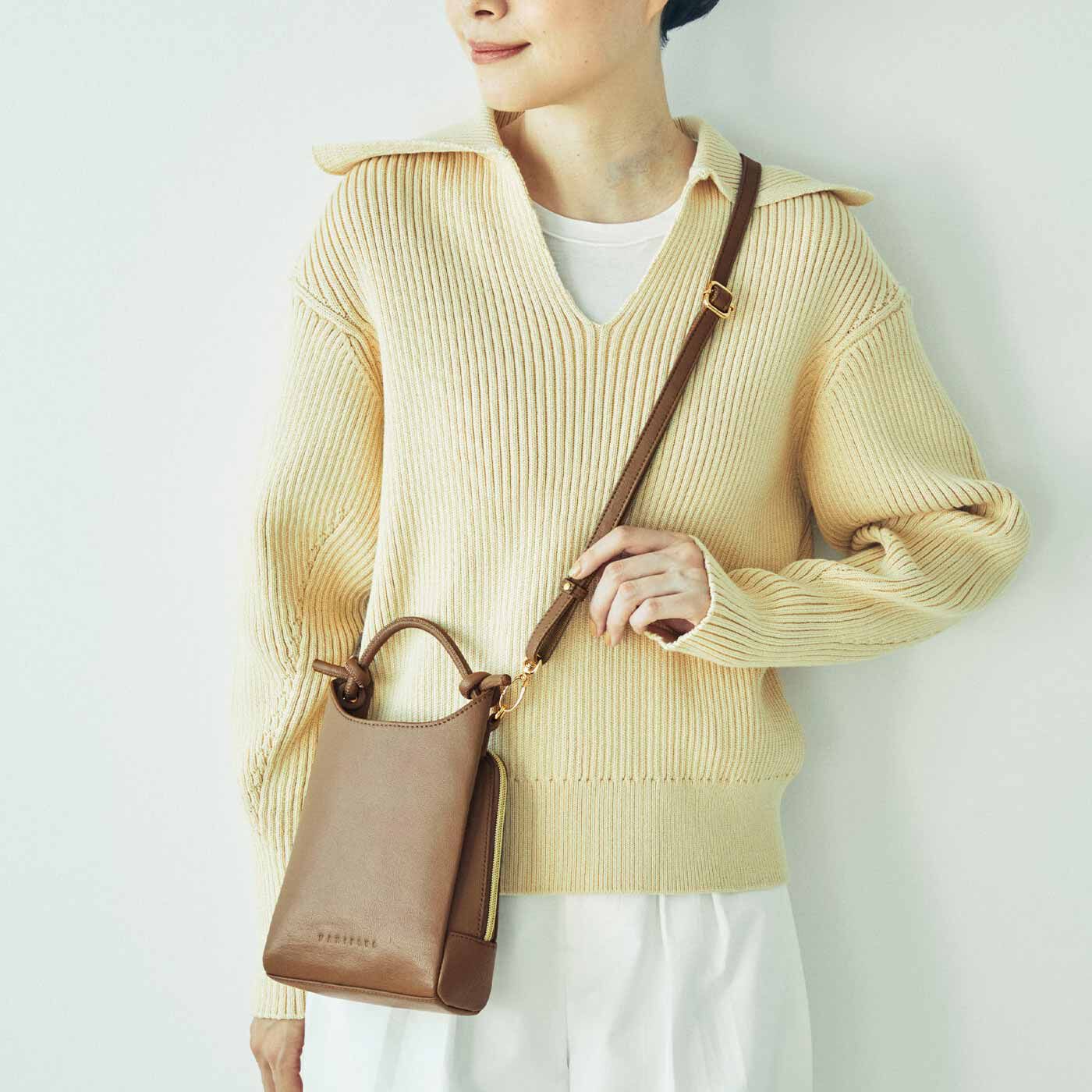 L'AMIPLUS［ラミプリュス］|ラミプリュス 上品見えしてダブルフェイス ハンドバッグにもなる本革ショルダーバッグ〈マロングラッセ〉