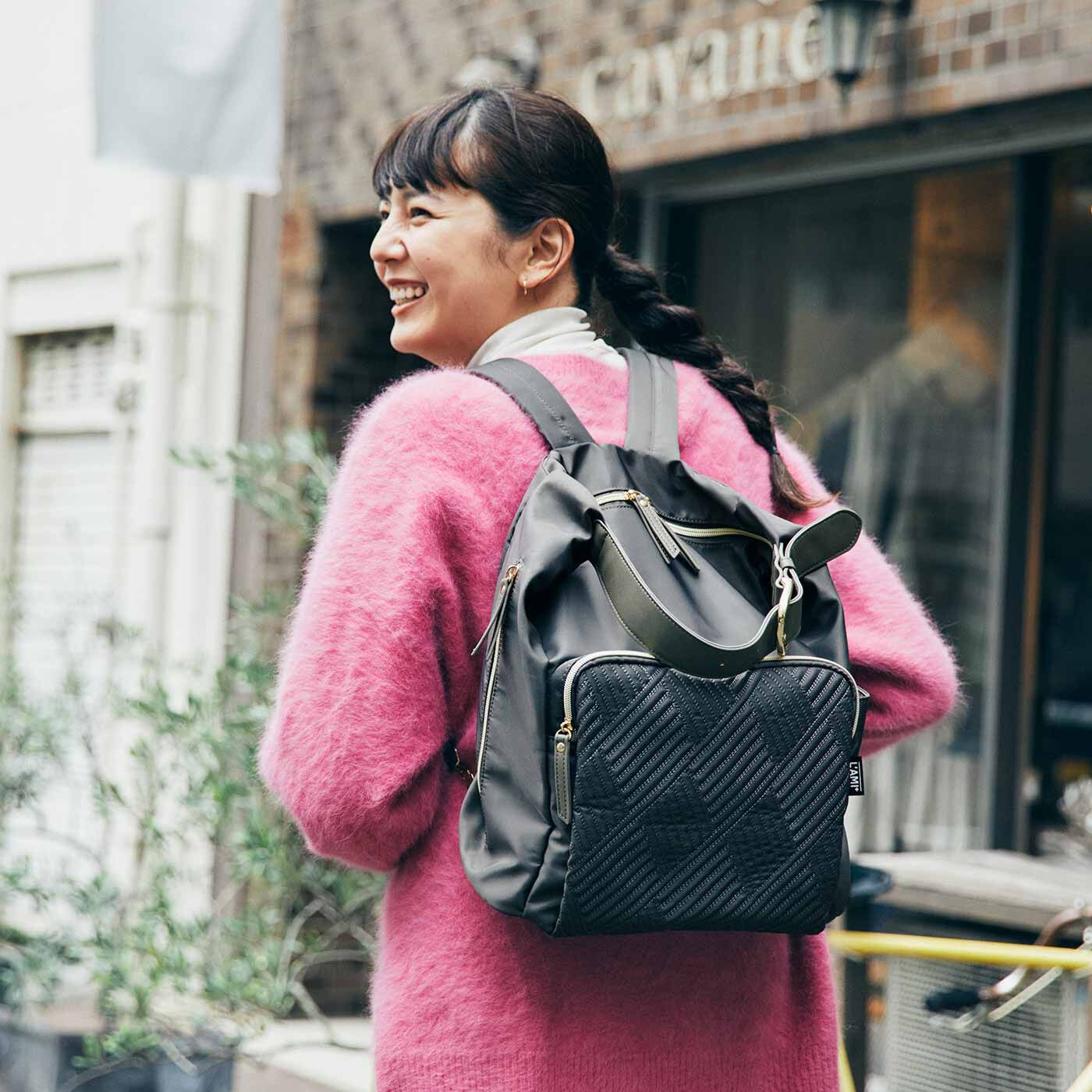 柳沢小実さん×ラミプリュス 整理収納と軽さを両立 5層でこぼこレイヤードリュック 柳沢小実さん×ラミプリュス 整理収納と軽さを両立 プレミアムな