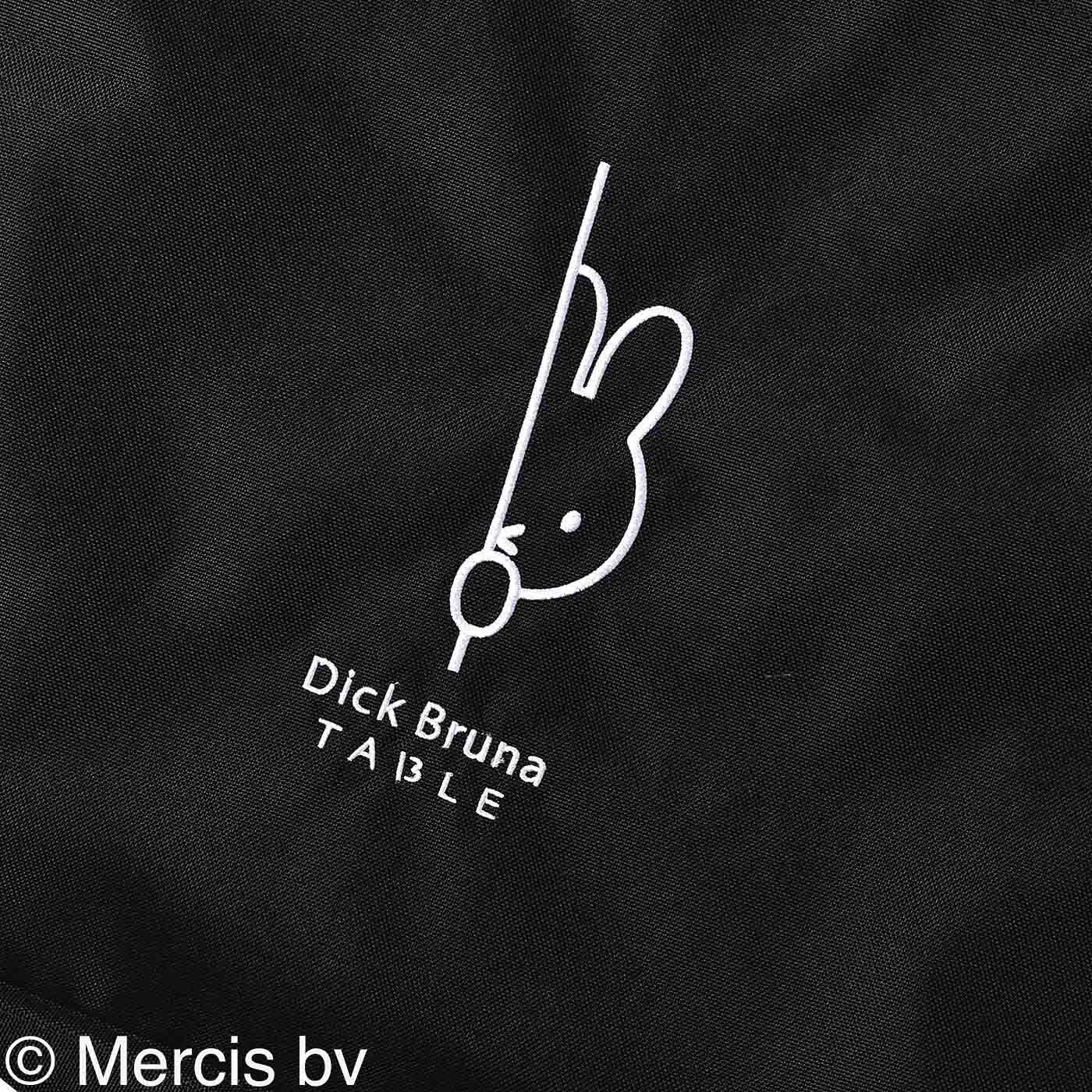 ディック・ブルーナ テーブル|Dick Bruna TABLE  刺しゅうバッグ〈ブラック〉|正面に大きく、Dick Bruna TABLEのワンポイント刺しゅう入り