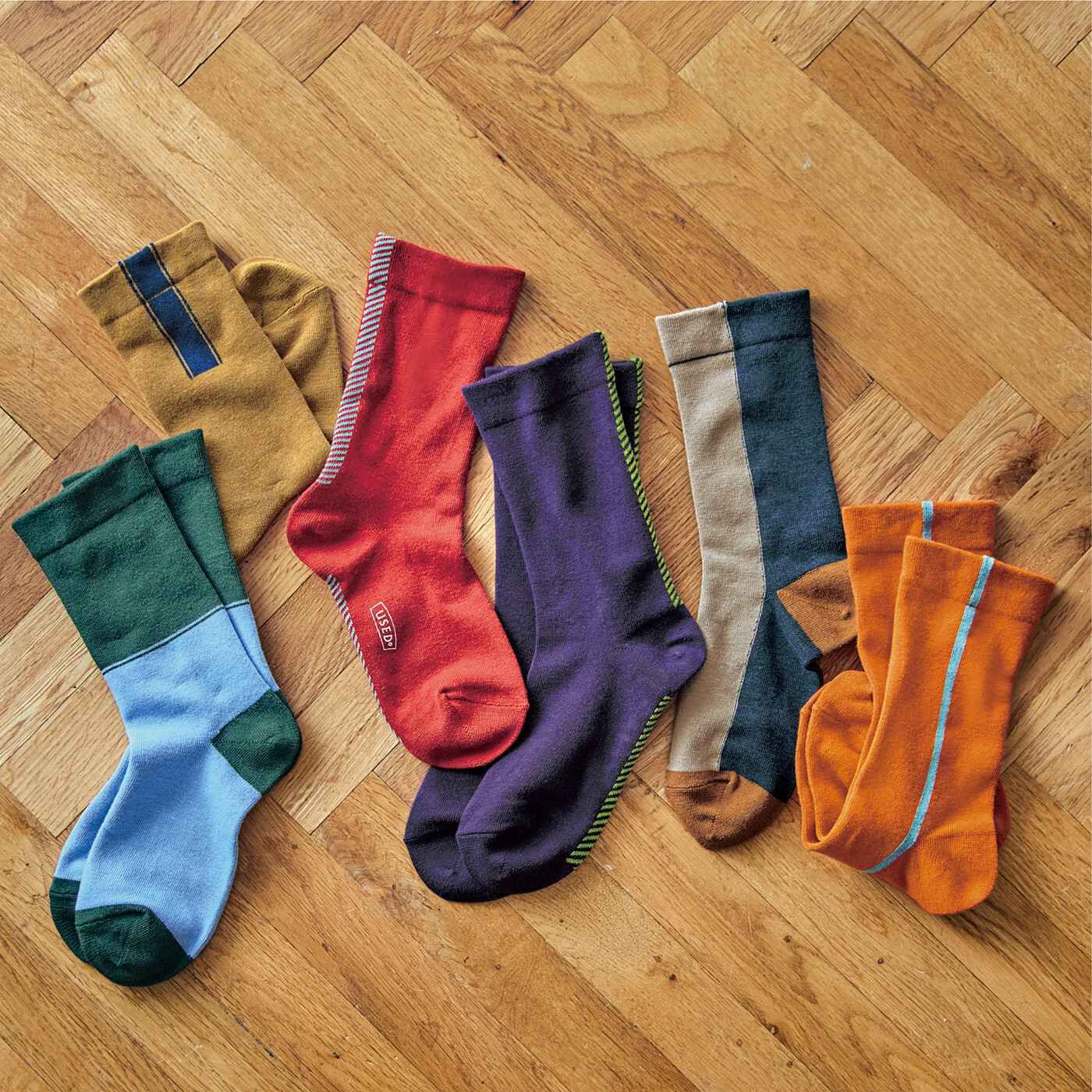 USEDo|レトロカラーで足もとに差し色　抗菌防臭ユニセックス靴下の会