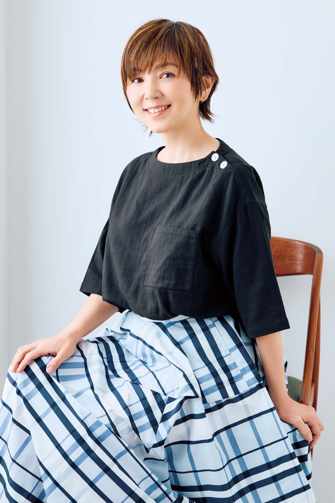 frauglatt［フラウグラット］|【6月分以降お届け】大人の女史会×frauglatt　ほどよい抜け感で自信をまとう 華奢（きゃしゃ）見えダブルガーゼトップス|〈モダンブラック〉