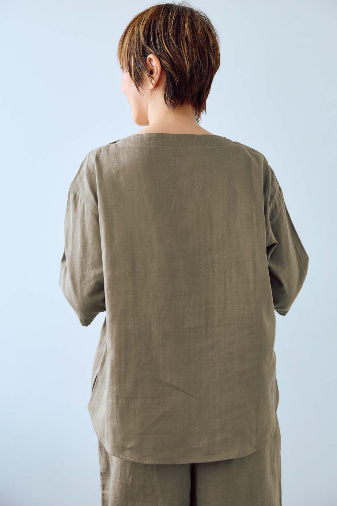 frauglatt［フラウグラット］|【6月分以降お届け】【セット割】大人の女史会×frauglatt　着まわし上手 オールインワン見え ダブルガーゼセットアップ|【トップス】 BACK