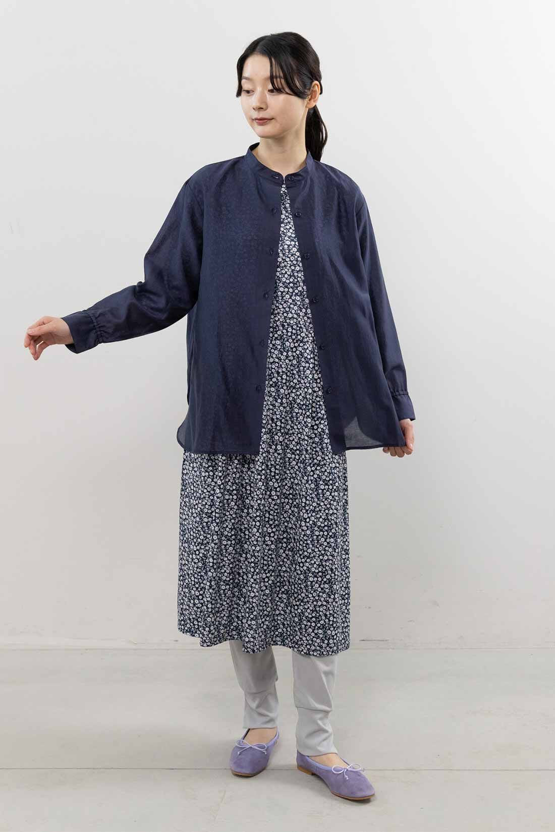 frauglatt［フラウグラット］|フラウグラット　ほんのり透け感♪ 上品に着こなせる艶（つや）やかシアーシャツの会|肌寒いときにパッとはおっても。