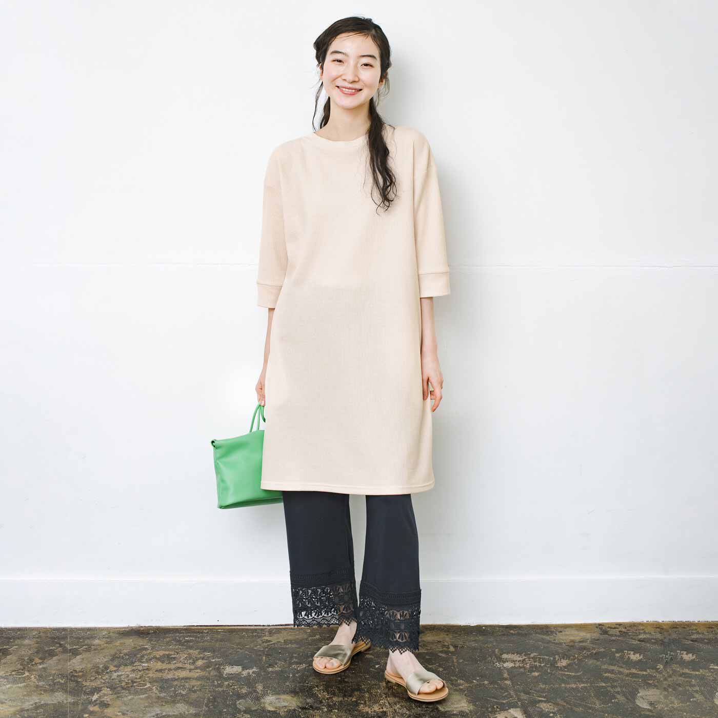 frauglatt［フラウグラット］|フラウグラット 伸びやからくちん♪ 足もと華やか 大人のすそレースカットソーレギパンツ〈吸水速乾〉の会