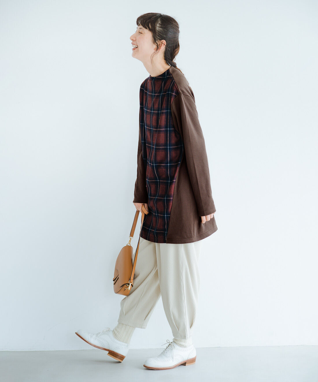 frauglatt［フラウグラット］|ニットコールふんわり美脚シルエットパンツのコーディネート