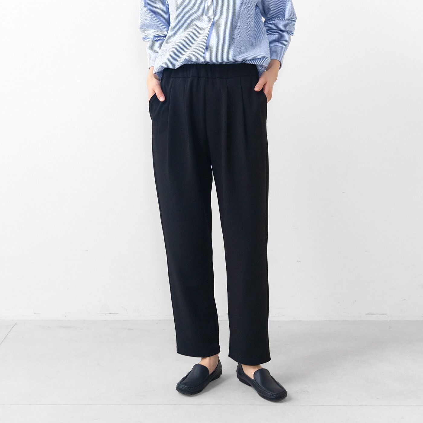 frauglatt［フラウグラット］|フラウグラット　らくして美脚♪ さらり伸びやかジョーゼットカットソーパンツ〈UV対策/吸水速乾〉|腰まわり、太ももはゆったり、ひざ下はすっきりシルエット。