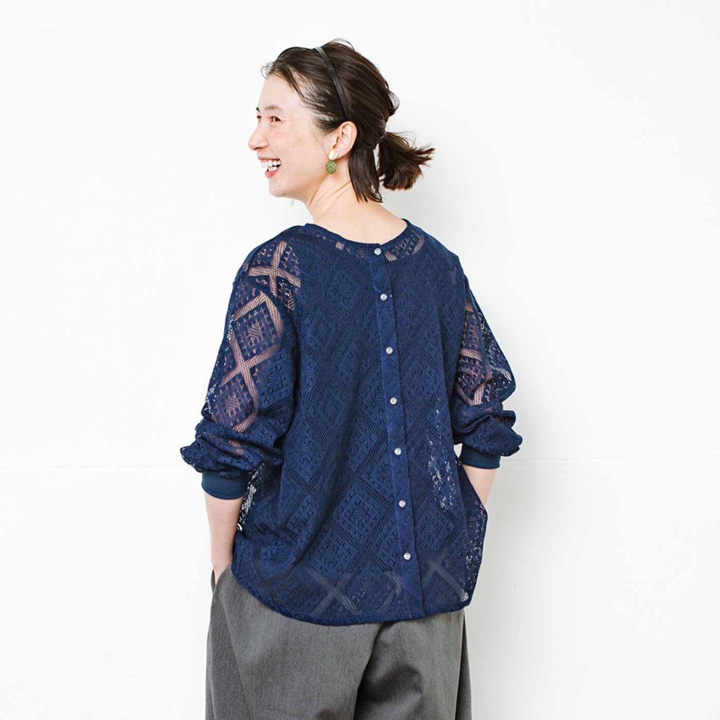 フラウグラット トップスにもなる♪ 大人の2-WAY華やか総レース フラウグラット トップスにもなる♪ 大人の2-WAY華やか総レース