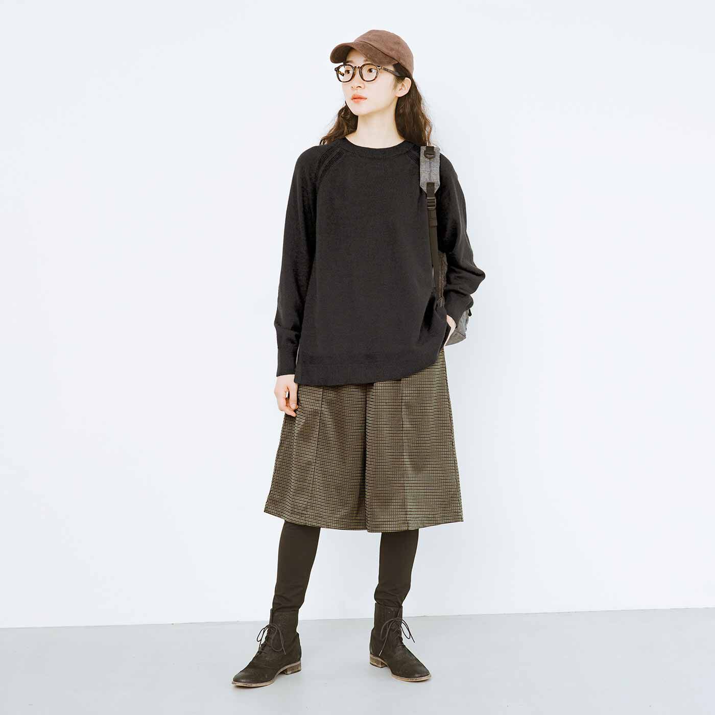 frauglatt［フラウグラット］|フラウグラット　一枚でさっとコーデ完成♪ 上品チェックのすっきりダブルボトムスの会|センターのピンタックで縦ラインすっきり。