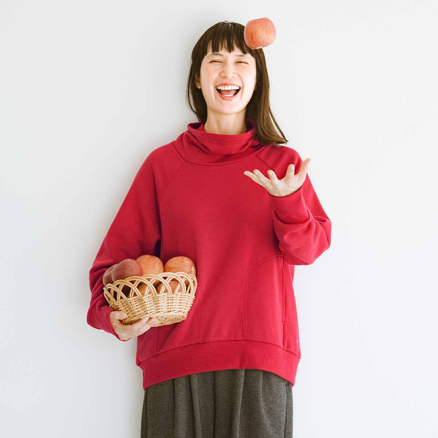 frauglatt|フラウグラット　首もとあったかしあわせ♪ かるホカ裏起毛ハイネックトップスの会|ラグランスリーブで肩まわりらくちん。