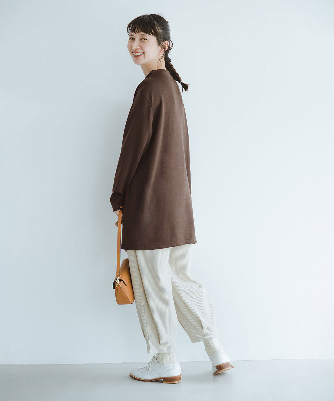 frauglatt［フラウグラット］|ニットコールふんわり美脚シルエットパンツのコーディネート
