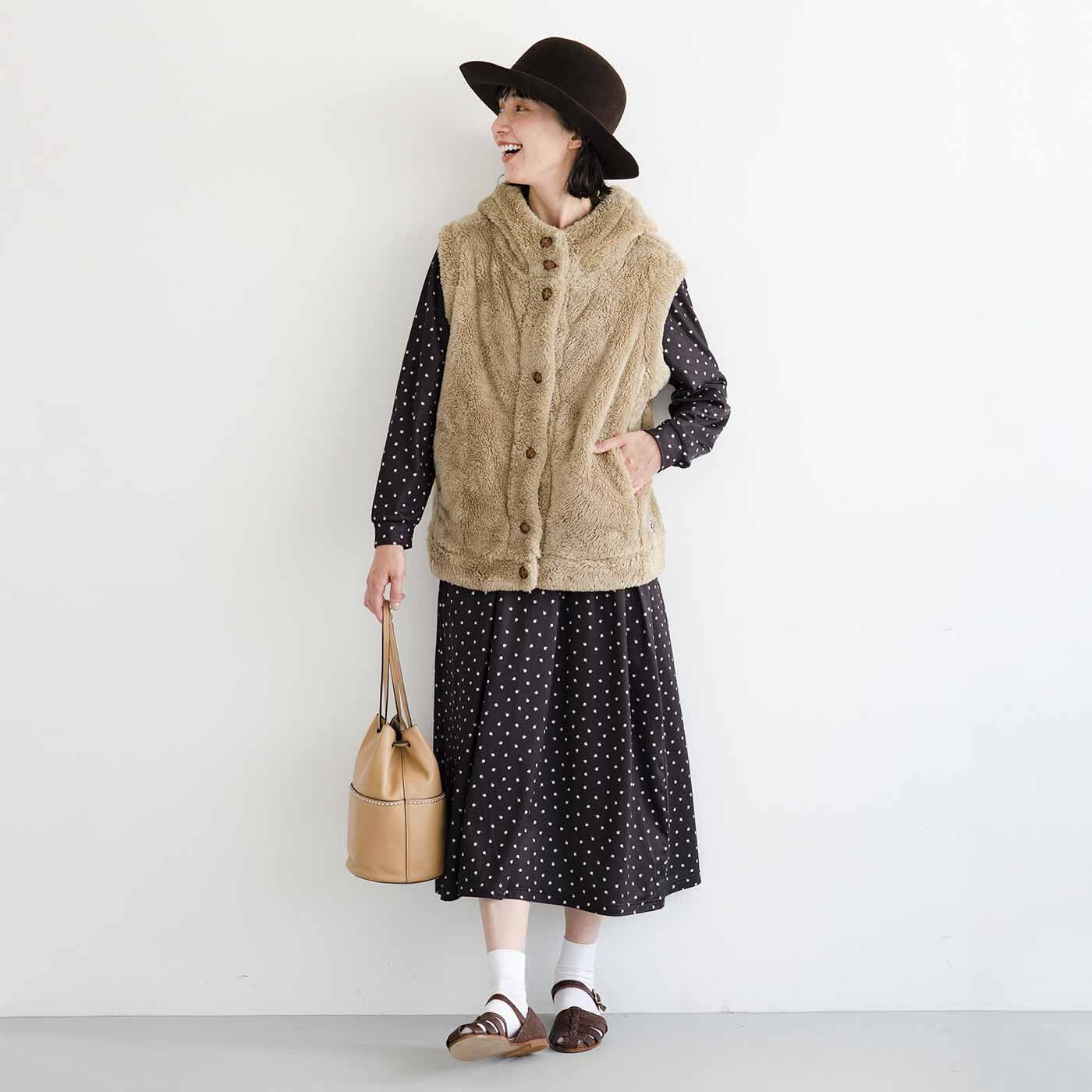 frauglatt［フラウグラット］|フラウグラット　すとんと一枚で華やか♪ つややか上品カットソー素材の大人のフラワードットワンピースの会