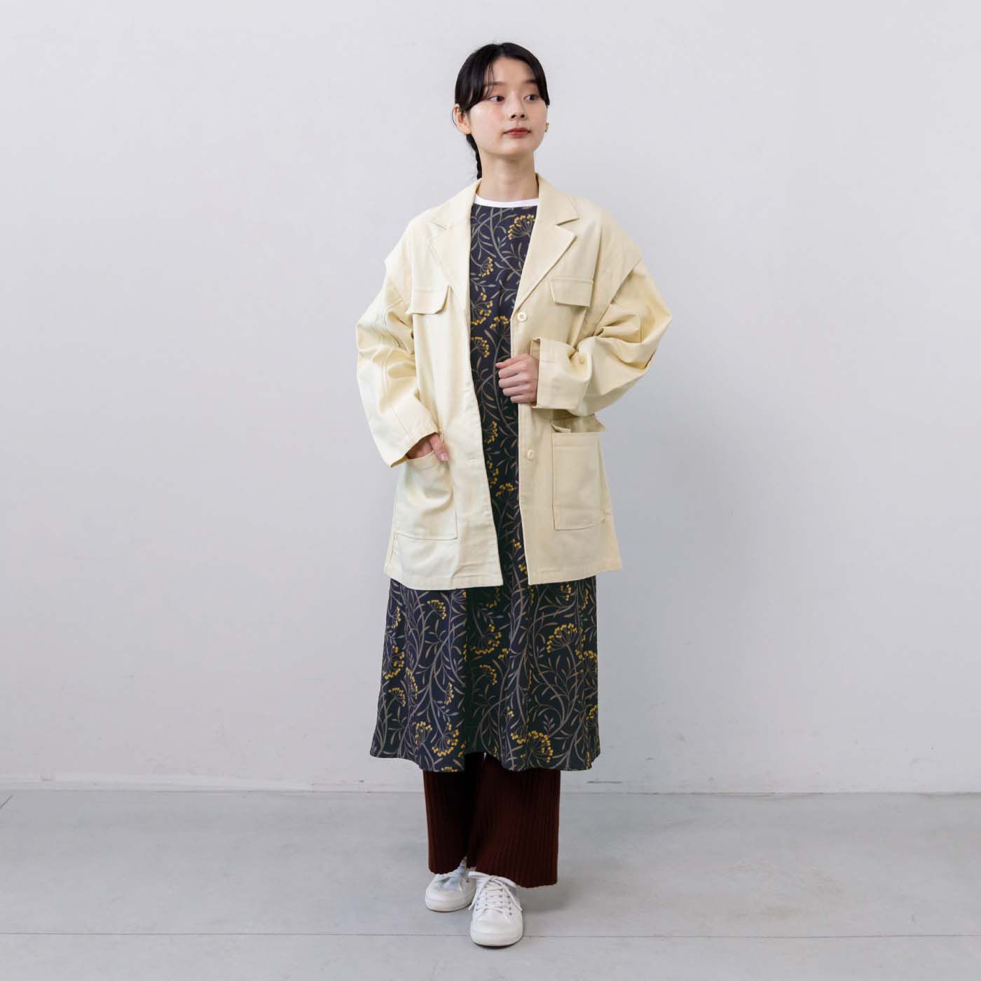 am&be|ａｍ＆ｂｅ アンティークフラワー カーテンみたいにゆらめくおめかしワンピースの会|ボトムスとアウターで冬コーデ。