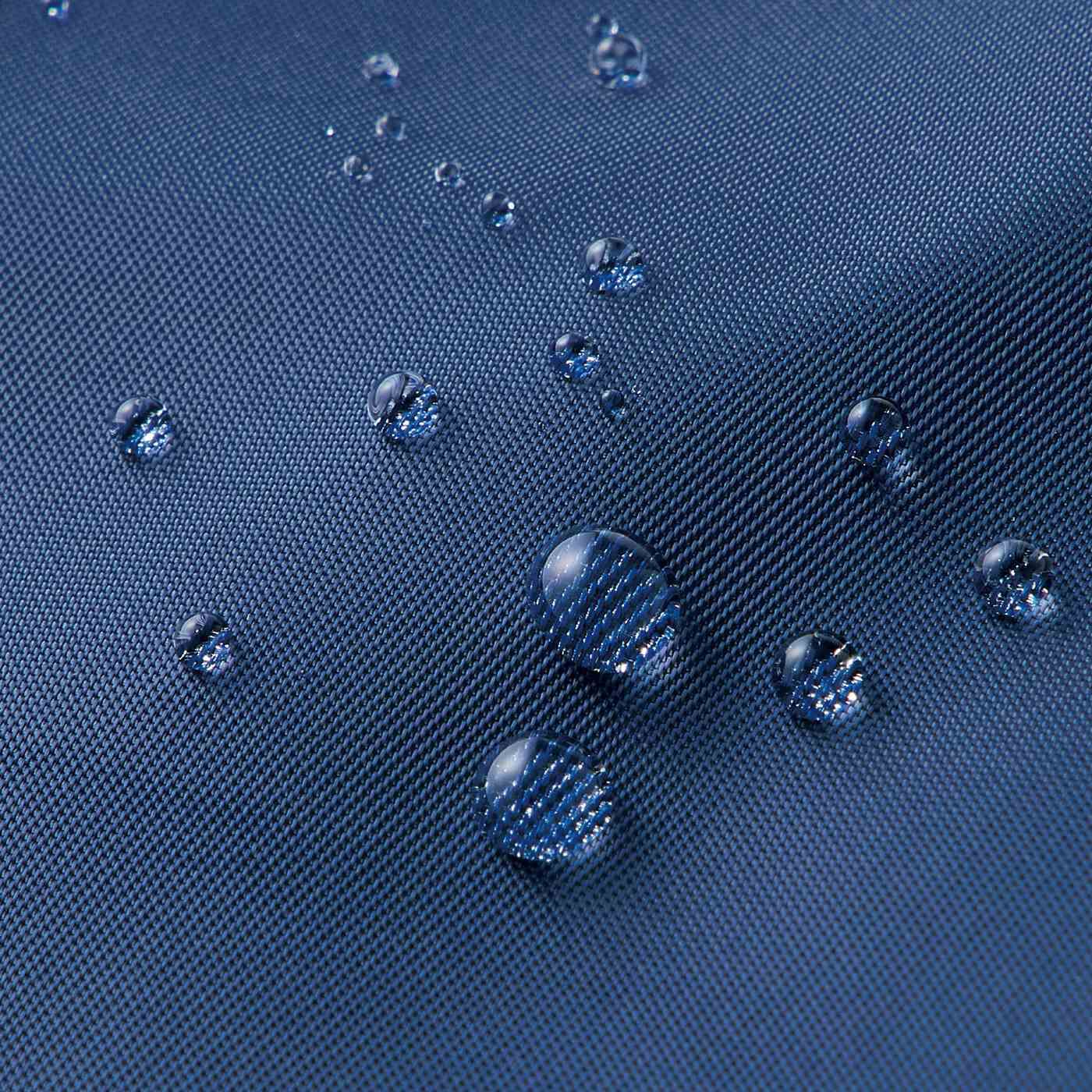 am&be|ａｍ＆ｂｅ 両サイドポケットで大容量　おめかしにとりあえず　ショルダーにもなる２－ＷＡＹバッグの会|ちょっとした水を弾く撥水加工のナイロン生地。