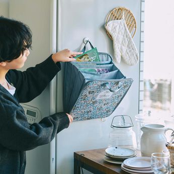am&be | ａｍ＆ｂｅ持ち手じゃばらＡ４ポーチ