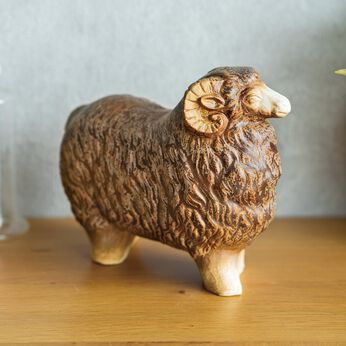 am＆be［アンビィ］ | 幸運を呼び込む 信楽焼ひつじ〈ショコラ〉