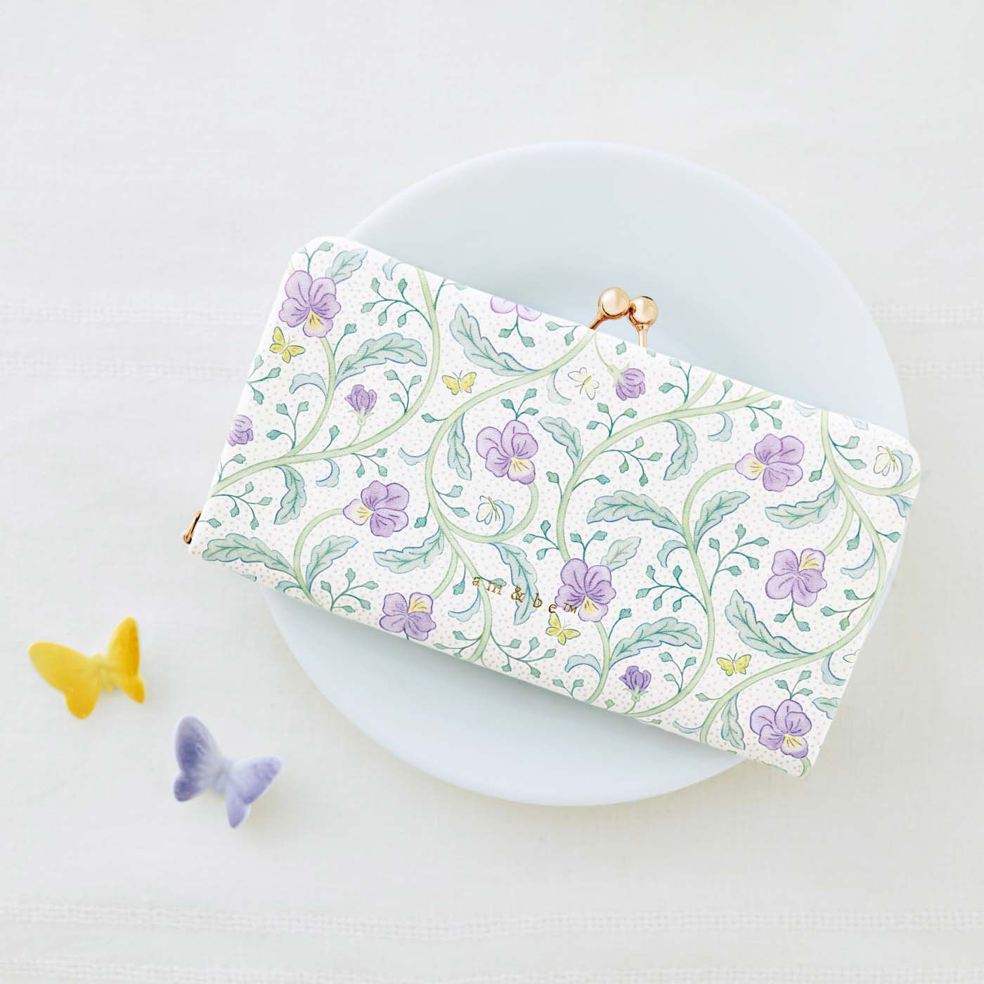 am＆be［アンビィ］|ａｍ＆ｂｅ　ラッキーモチーフで福が舞い込む 紫色の7つ星ふくふく長財布
