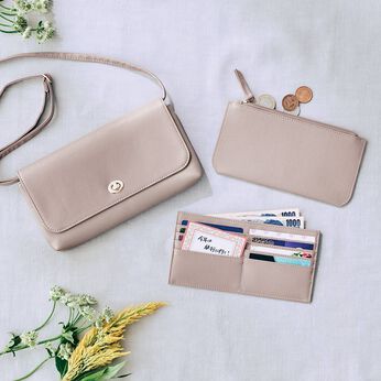 am＆be［アンビィ］ | ストラップ付3点セット長財布