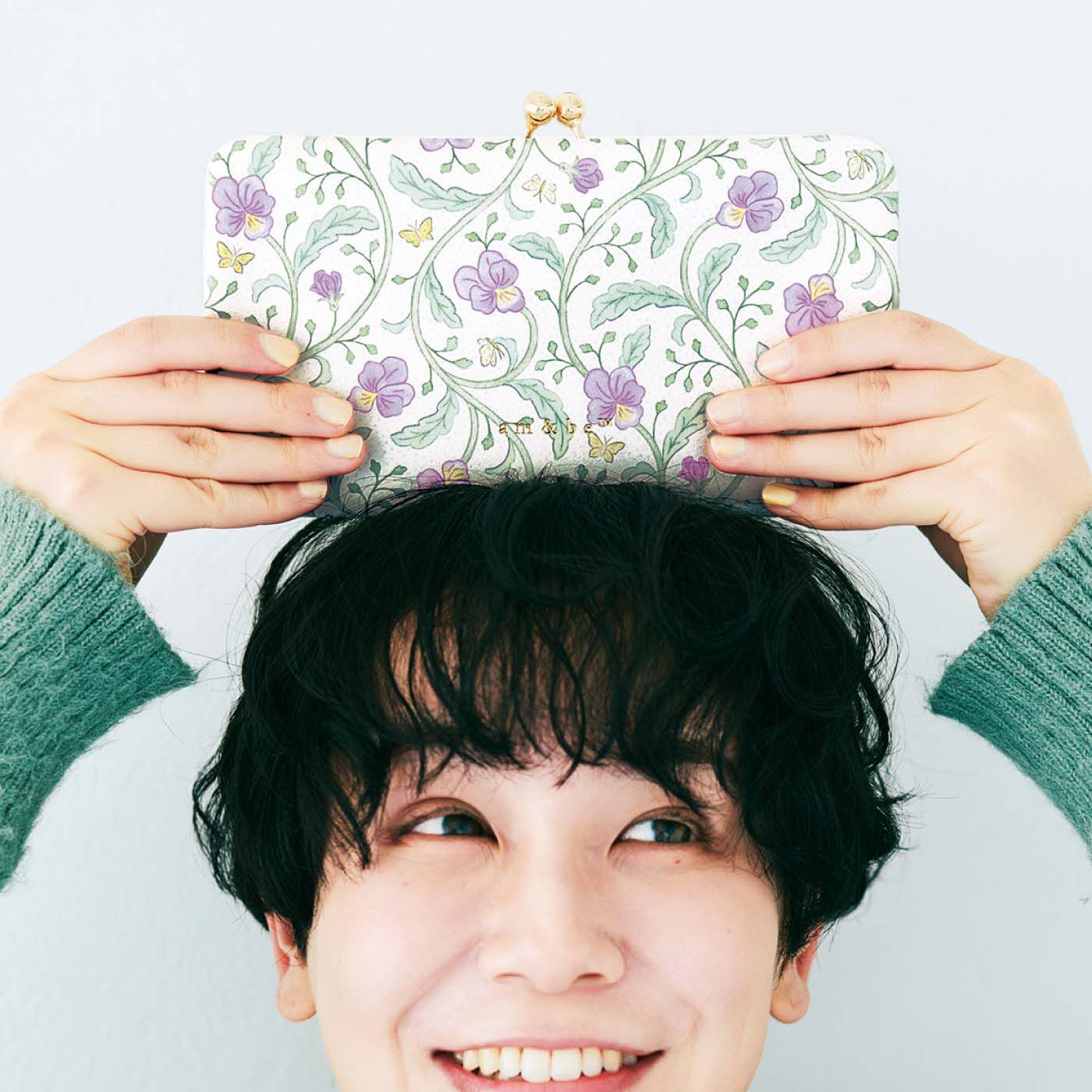 am＆be［アンビィ］|ａｍ＆ｂｅ　ラッキーモチーフで福が舞い込む 紫色の7つ星ふくふく長財布|ついさわりたくなる、ふっくらとしたシルエット。