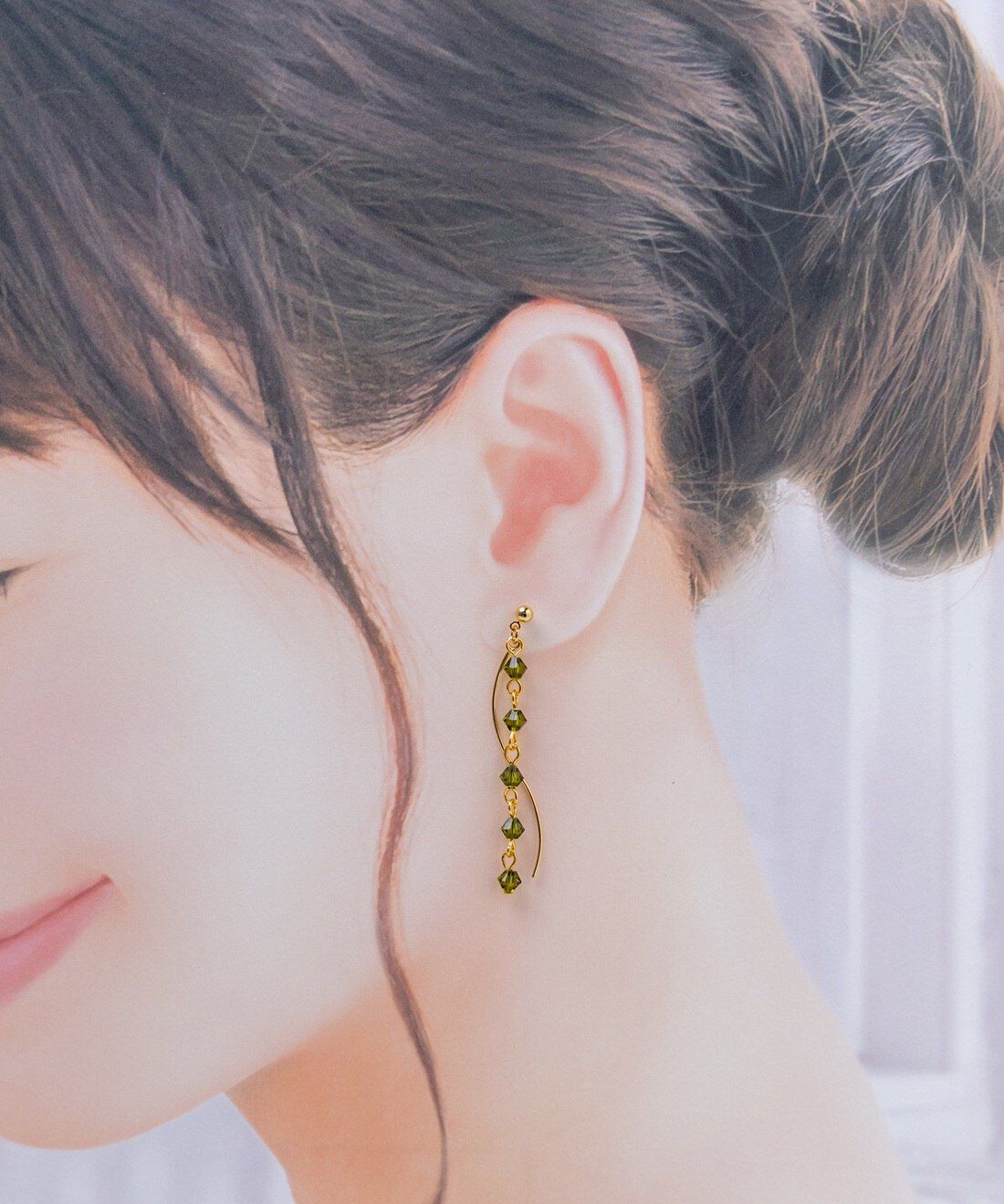 OSYAIRO|OSYAIRO 5連クリスタルガラスのイヤアクセ〈グリーン〉