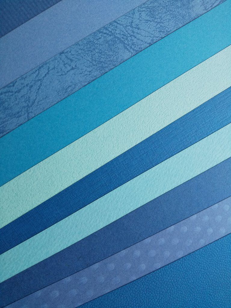 OSYAIRO|OSYAIRO 紙の専門商社竹尾が選ぶ　色を楽しむ紙セットの会〈青〉|いろんな青と紙の表情を楽しんでください。