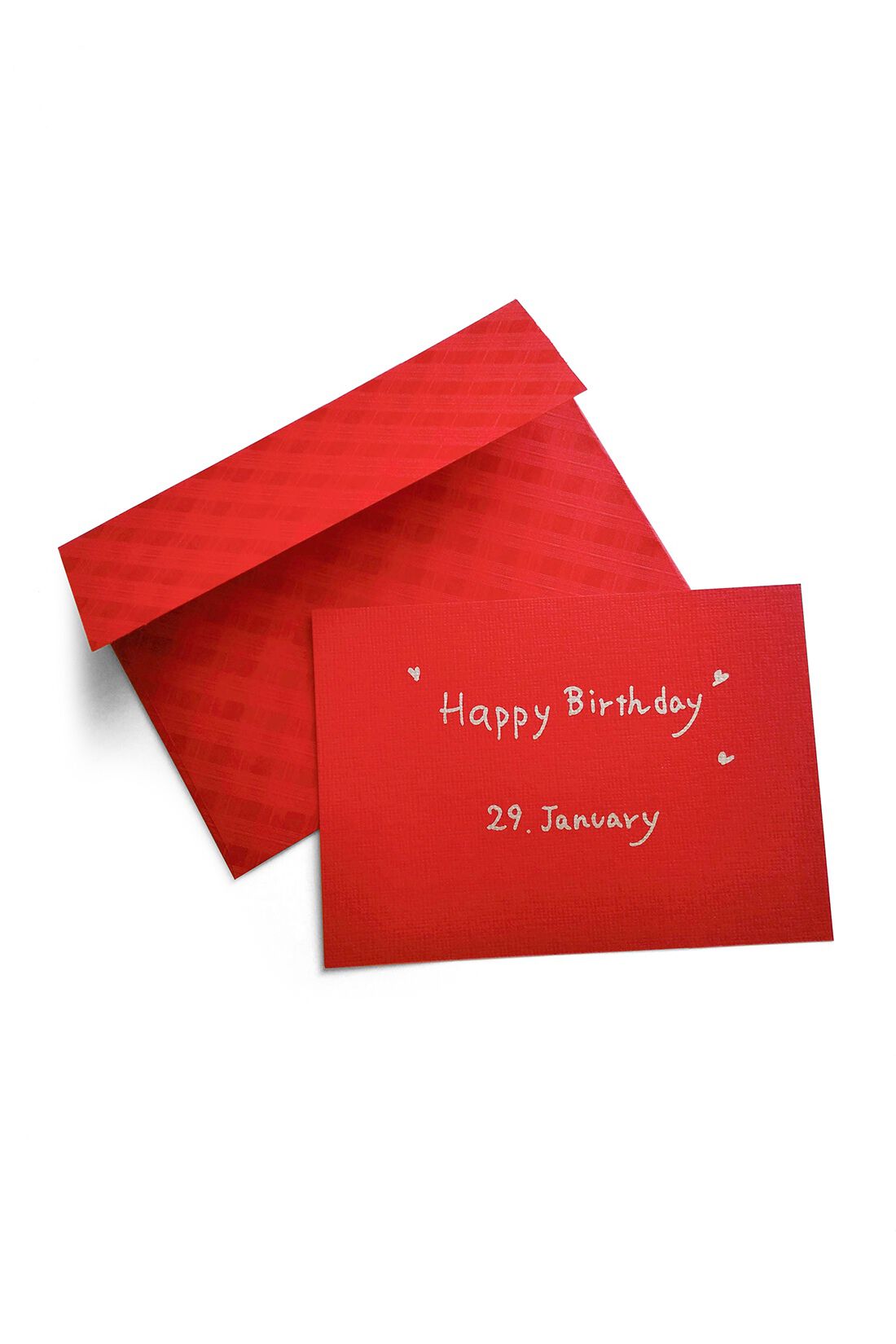 OSYAIRO|OSYAIRO 紙の専門商社竹尾が選ぶ　色を楽しむ紙セットの会〈赤〉|付属の型紙で作った封筒には、A6サイズの紙がぴったり。（A5サイズは二つ折りがぴったりおさまります）