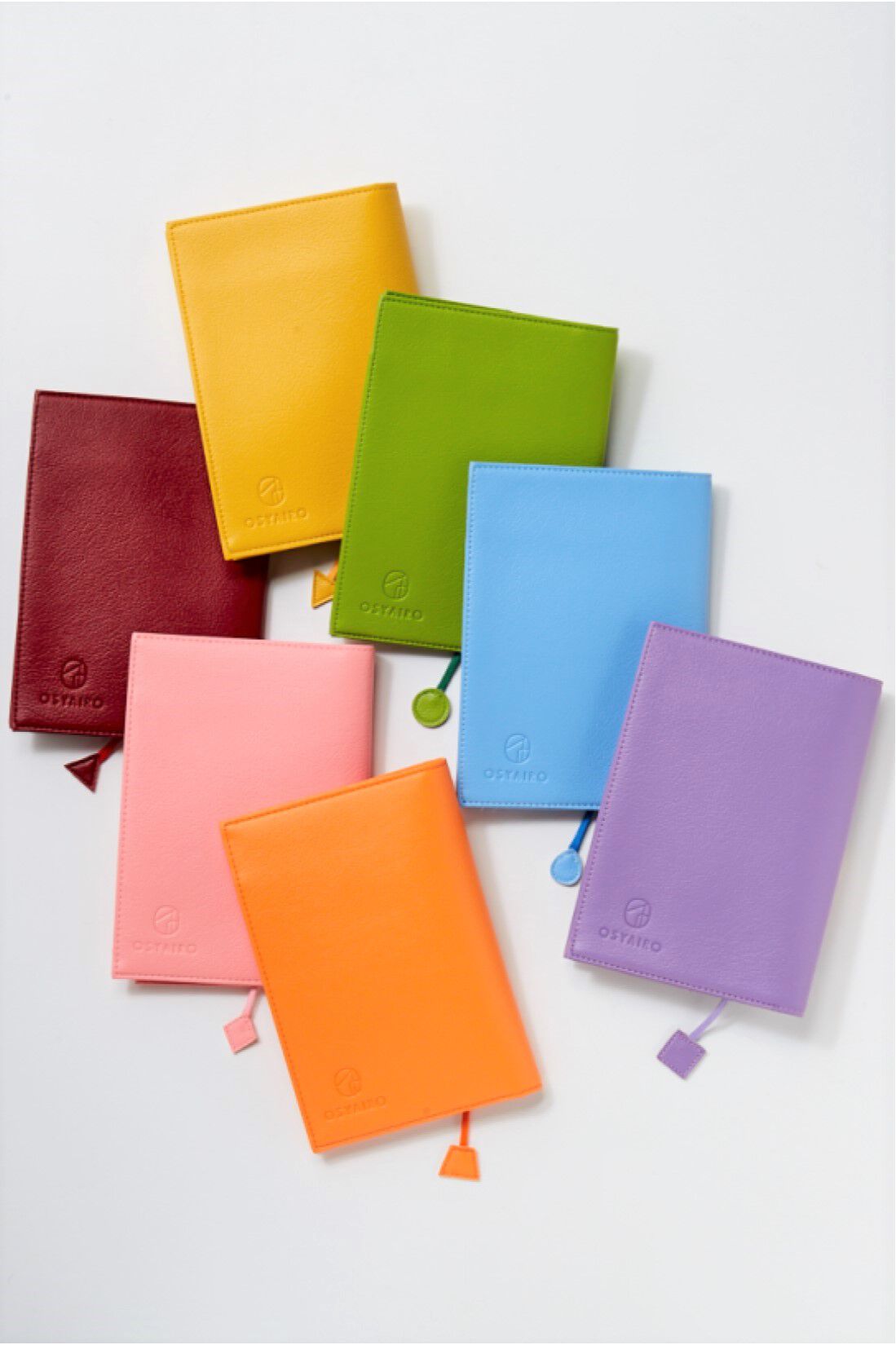 OSYAIRO|OSYAIRO　フォトポケット付き文庫本＆手帳カバー〈桃〉|カラーは全部で7色。あなたの推し色ありますか？