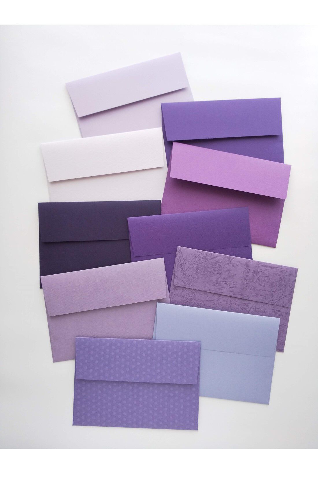 OSYAIRO|OSYAIRO 紙の専門商社竹尾が選ぶ　色を楽しむ紙セットの会〈紫〉|紫ばっかり！笑　封筒を手づくりする楽しさも。（＾＾）