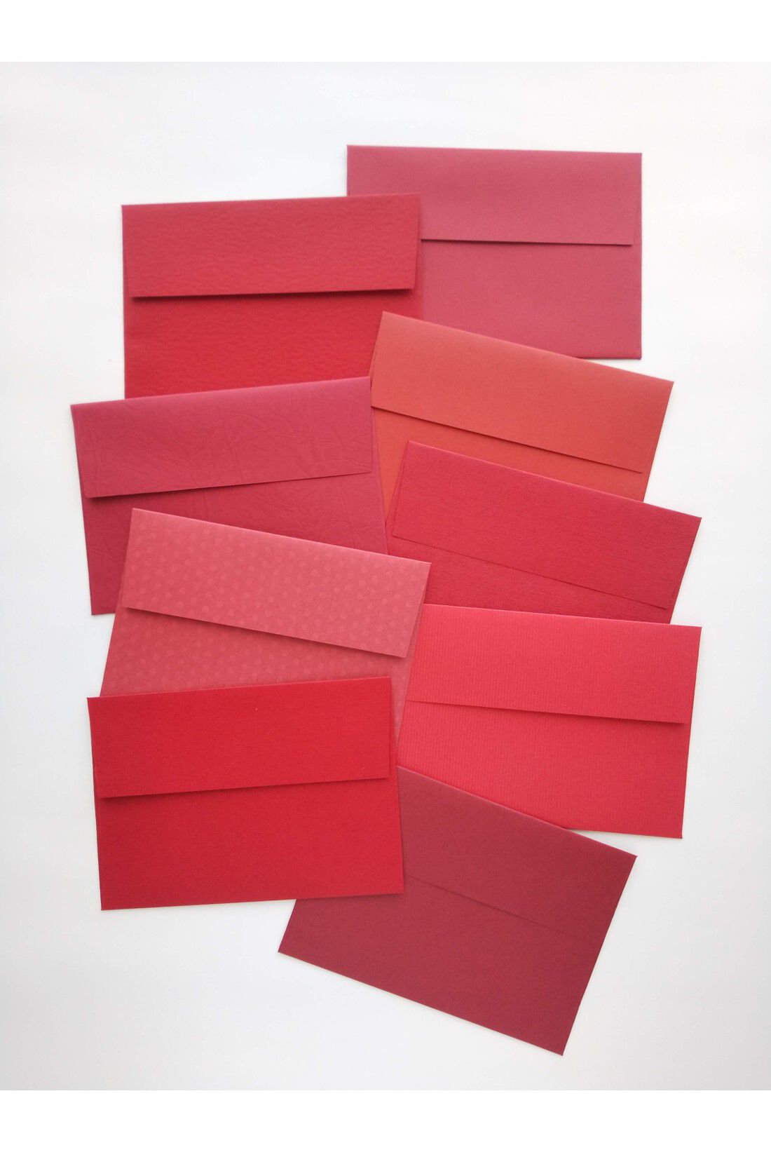 OSYAIRO|OSYAIRO 紙の専門商社竹尾が選ぶ　色を楽しむ紙セットの会〈赤〉|封筒を手づくりする楽しさも！（^^）