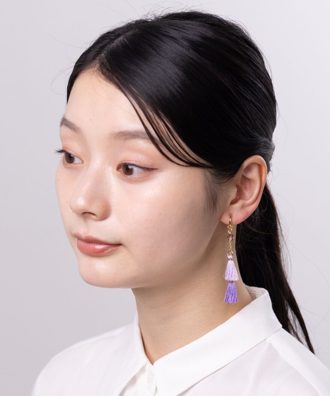 OSYAIRO|OSYAIRO 京都西陣の糸で作ったタッセルイヤアクセ〈紫＆藤〉