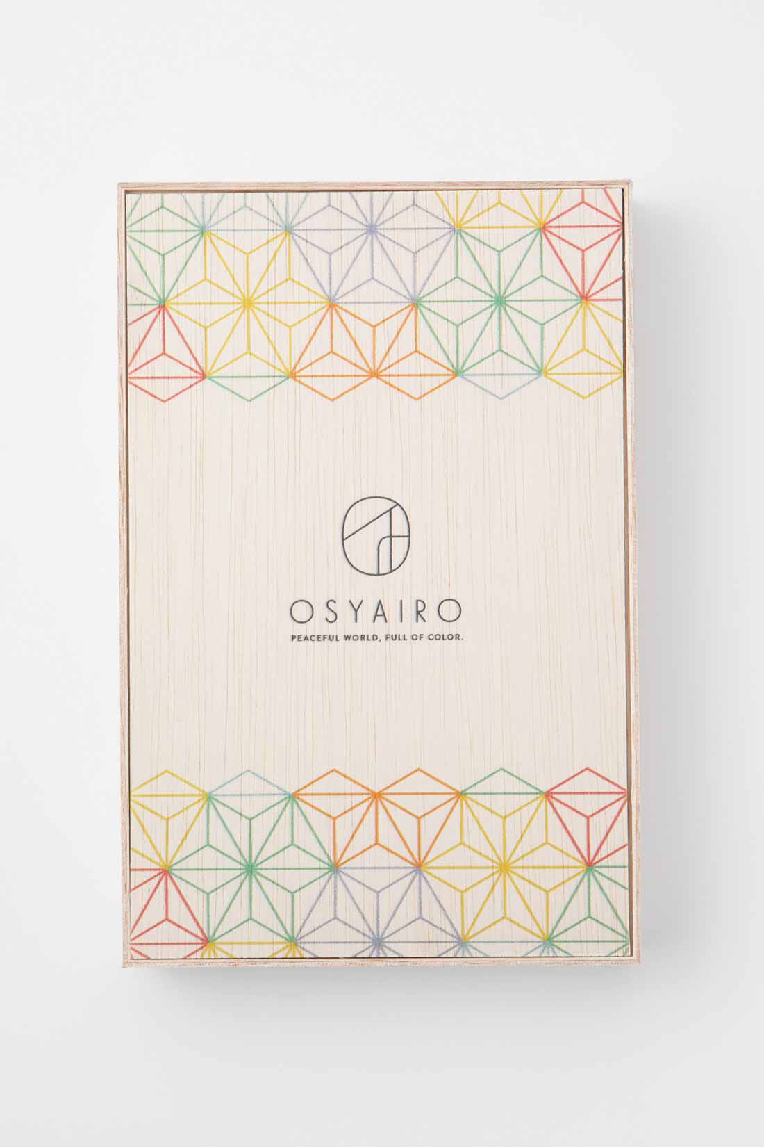 OSYAIRO|OSYAIRO 6つの色と風味を楽しむ三輪そうめん〈6色セット〉|木箱には、縁起のいい日本の伝統柄「麻の葉模様」を6色であしらいました。推しの活躍を祈る気持ちも込めて。