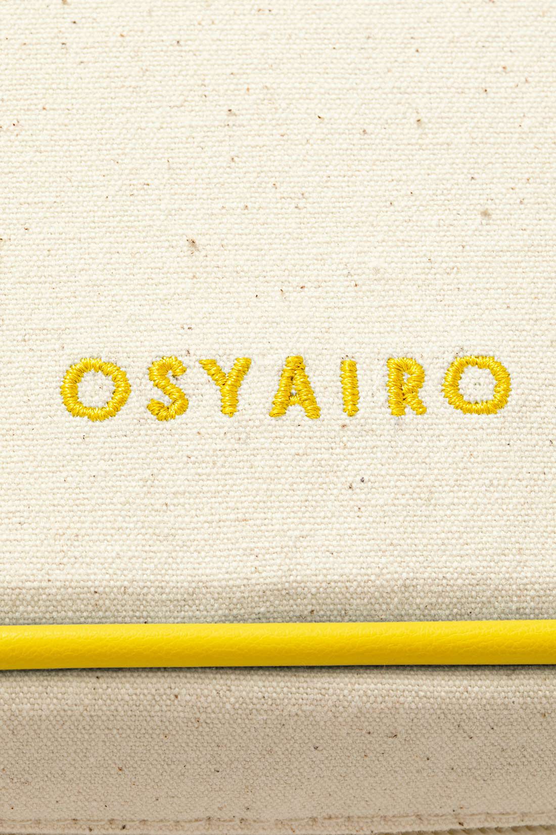 OSYAIRO|OSYAIRO  推しと一緒にいつでもお出かけ  ぬいもアクスタも写真もおまかせ  宝箱ポーチ〈イエロー〉|ロゴ刺しゅう入り