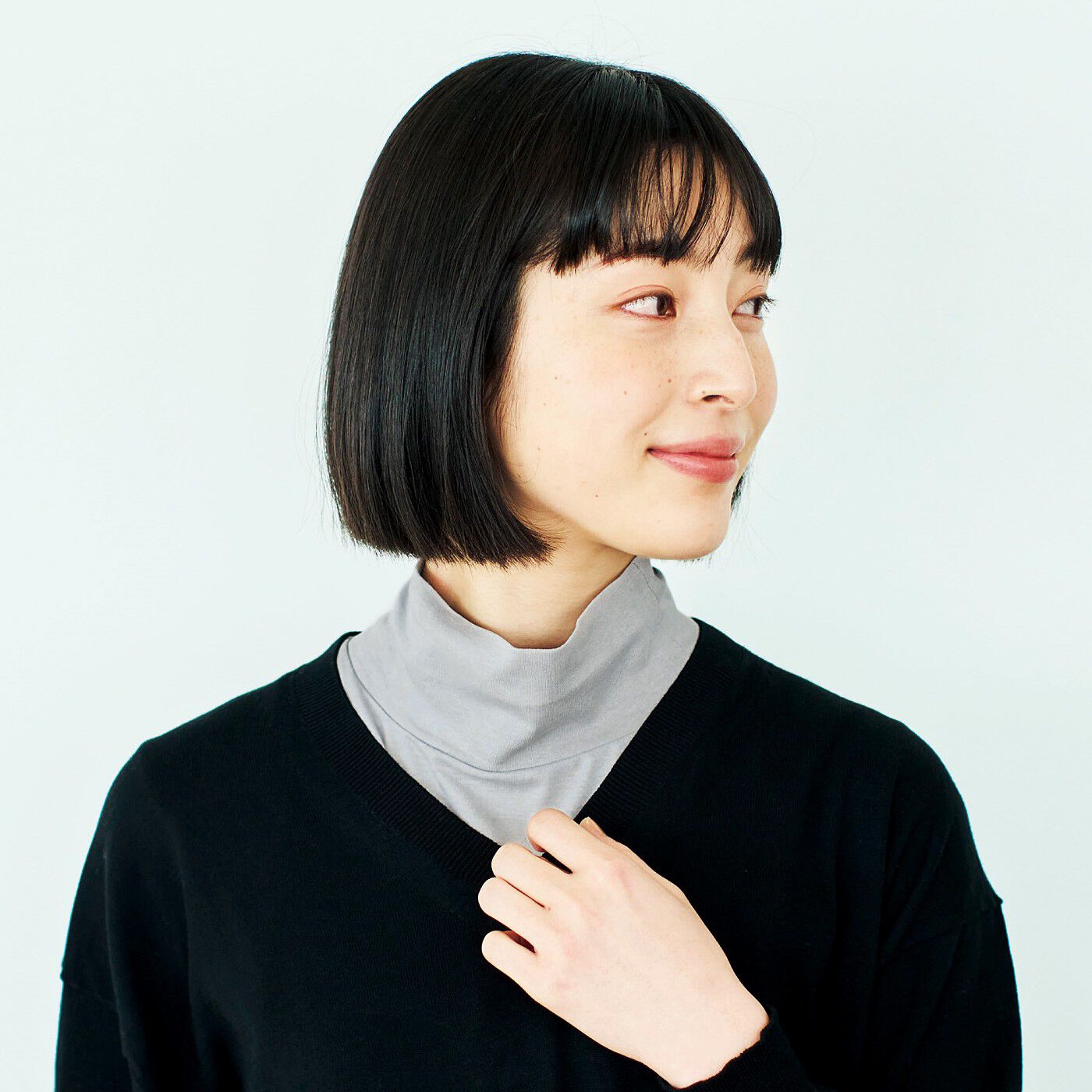 el:ment［エルメント］|el:ment　さらり心地のコットンリネンカットソー　首もとまでやさしく包み込む 付けハイネック〈UV対策〉の会