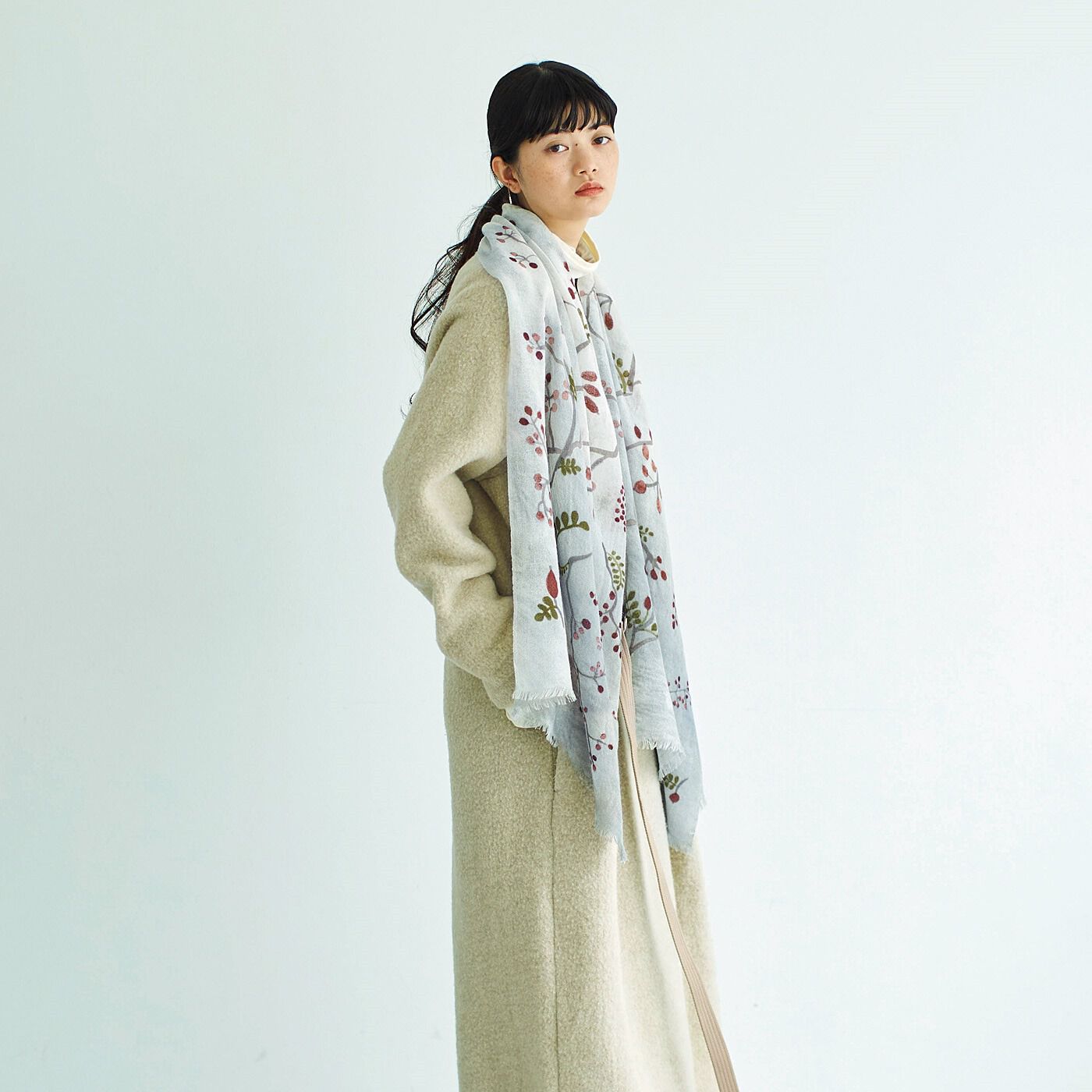 el:ment［エルメント］|el:ment×山本祐布子　植物モチーフを日常に紡ぐ 軽くてふんわり　肌当たりやさしいウール100%ロングストールの会