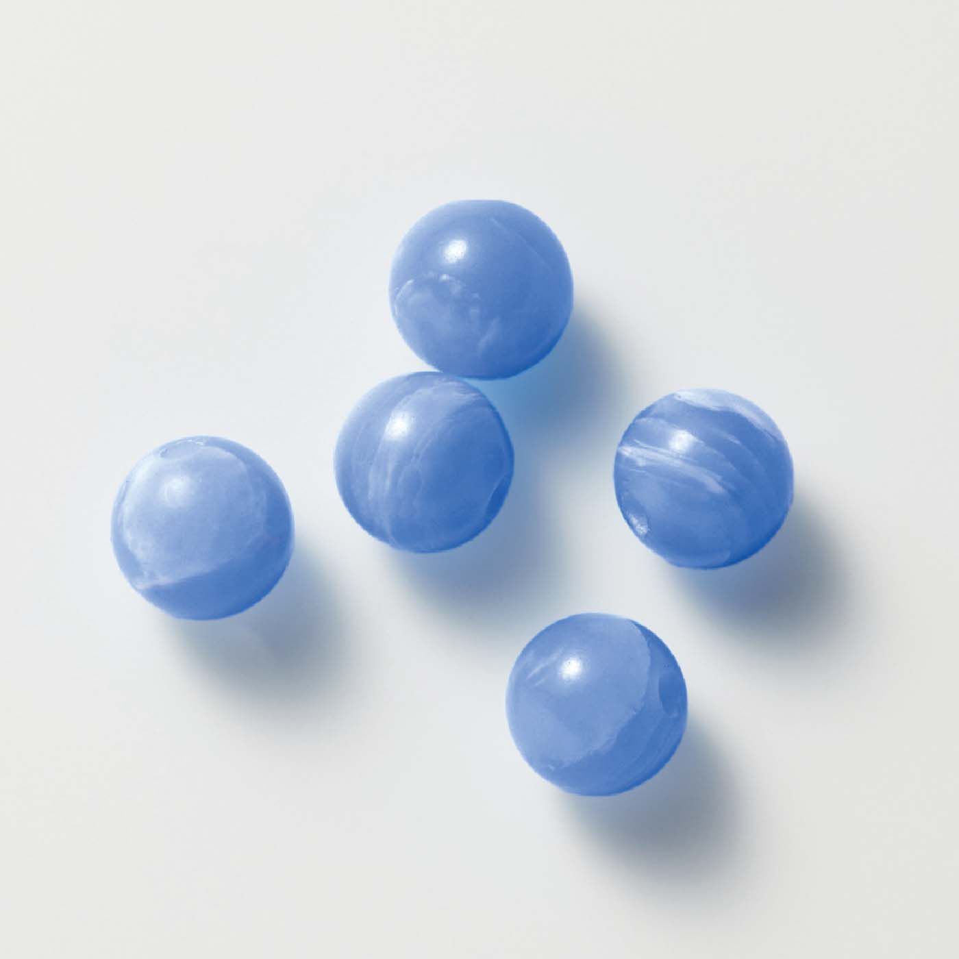 el:ment［エルメント］|【6月分以降お届け】el:ment　可憐な花々とゆらめく天然石 上品ゴールドカラーマジェステの会|スティックの先には天然石がきらり。それぞれの個性が光ります。