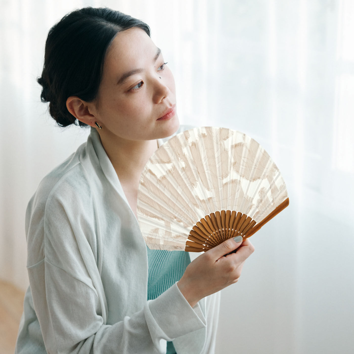 el:ment［エルメント］|el:ment　播州織カットジャカードの風合いを愉（たの）しむ シェル型扇子の会