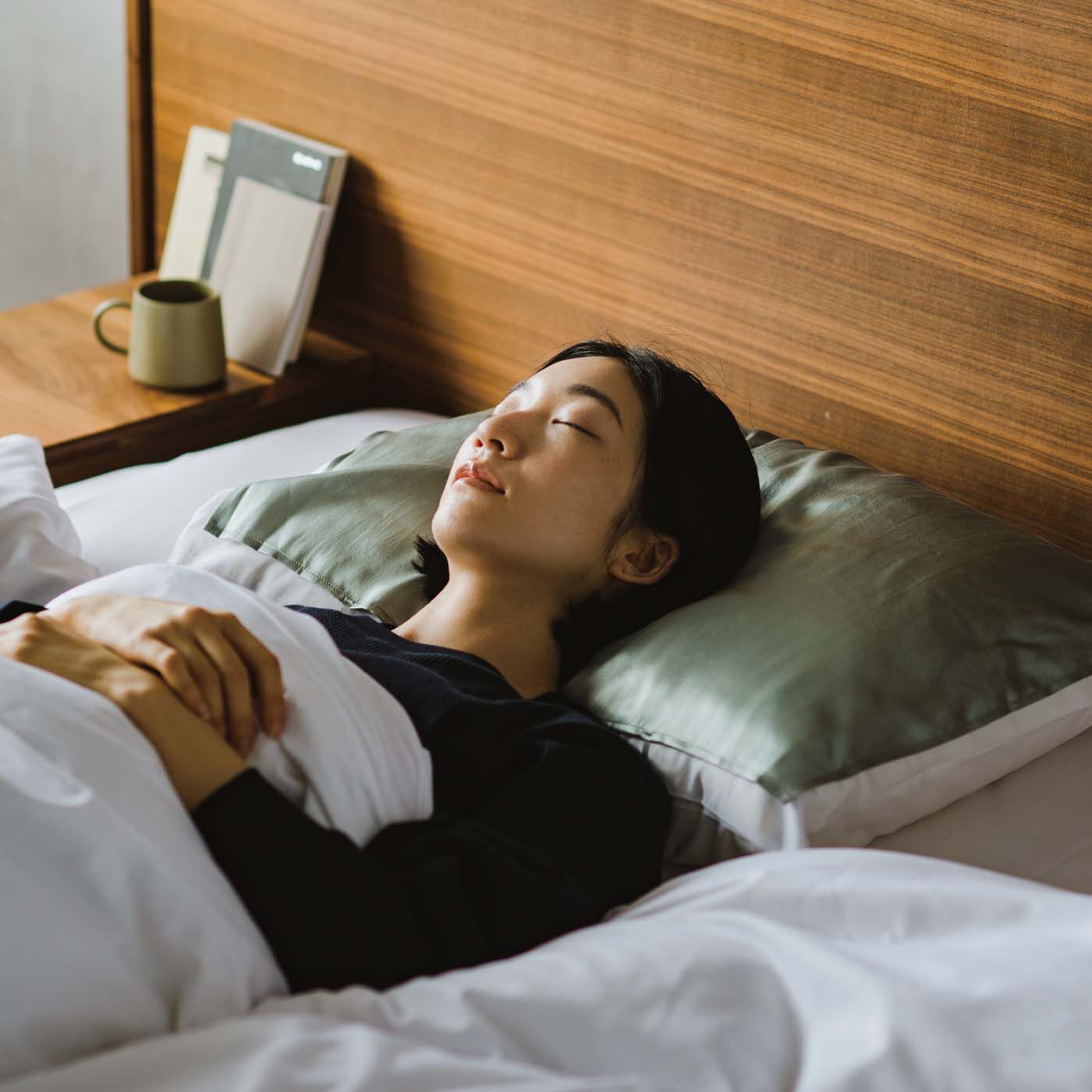 el:ment［エルメント］|el:ment　快眠セラピスト・三橋先生監修　滑らかな肌心地シルク100％枕カバーの会