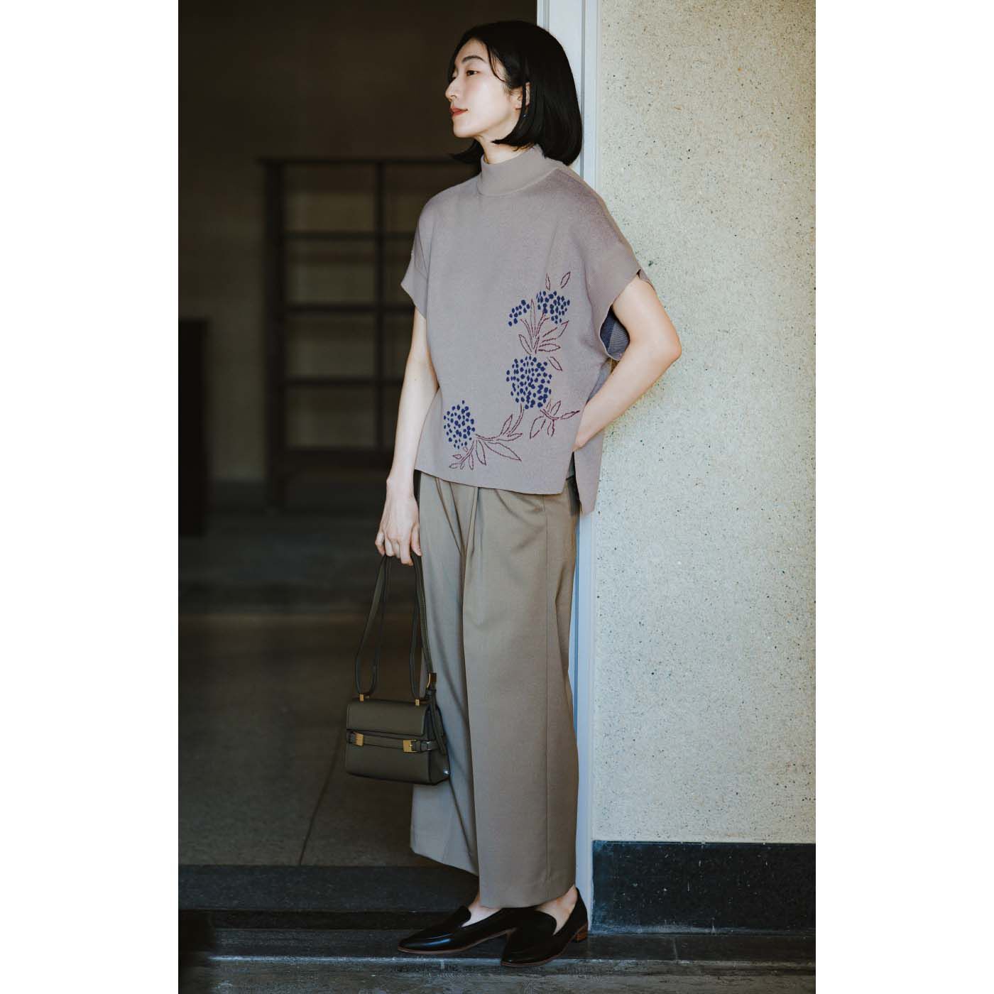 el:ment［エルメント］|el:ment×山本祐布子　あたためハーブ柄をまとう シルク混ハイネックのジャカードニットトップスの会