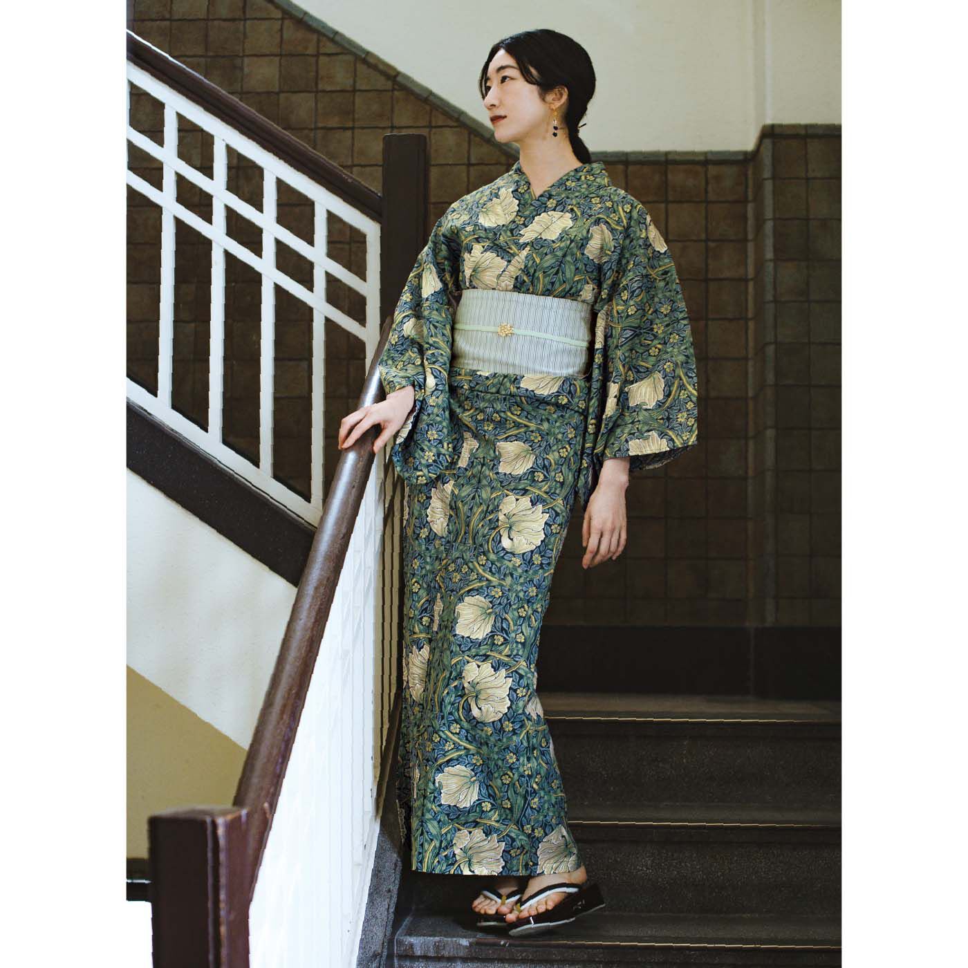 el:ment［エルメント］|【6月分以降お届け】el:ment　可憐な花々とゆらめく天然石 上品ゴールドカラーマジェステの会