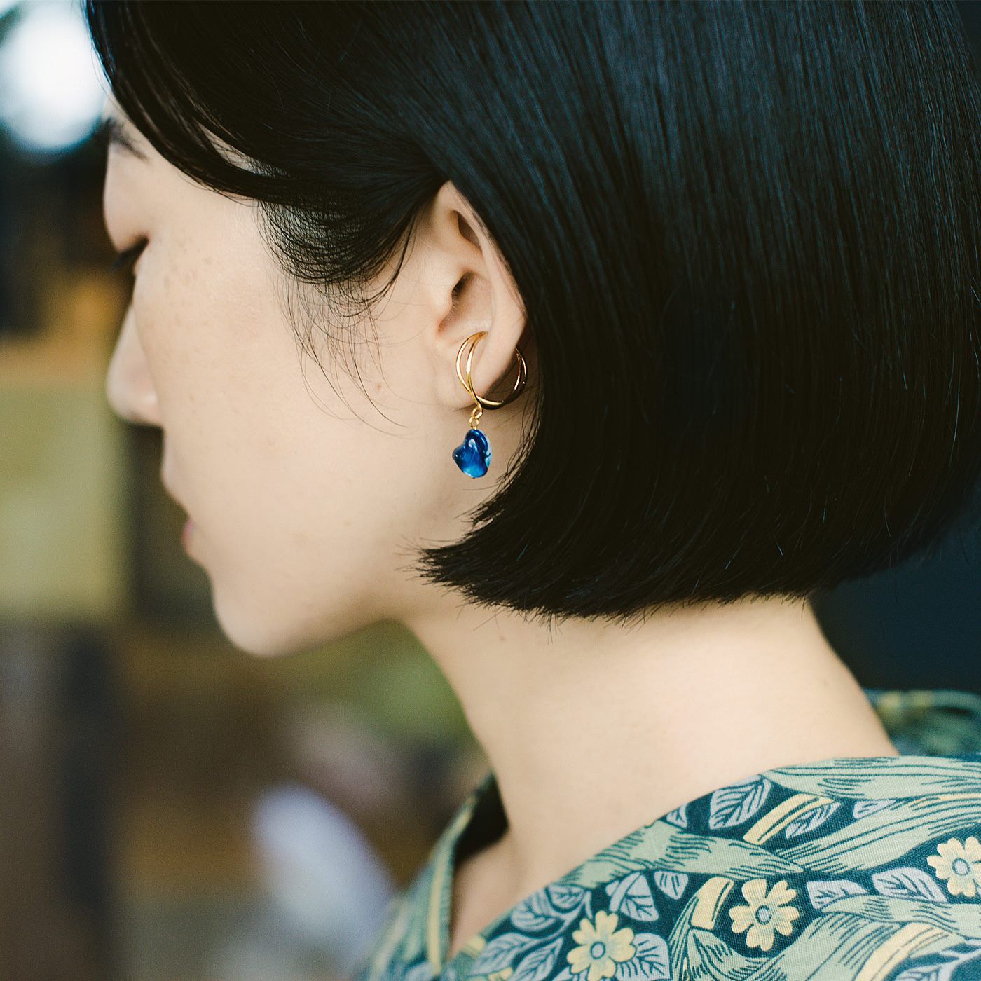 el:ment［エルメント］|el:ment　徳島・阿波藍を日常で愛（いと）おしむ　藍シェルの22金メッキイヤカフ〈片耳用〉の会